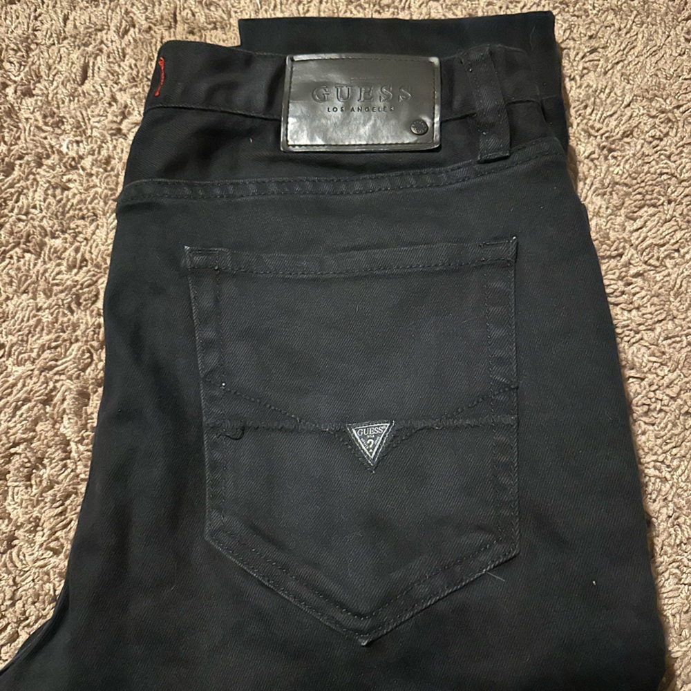 Black Ripped Guess jeans